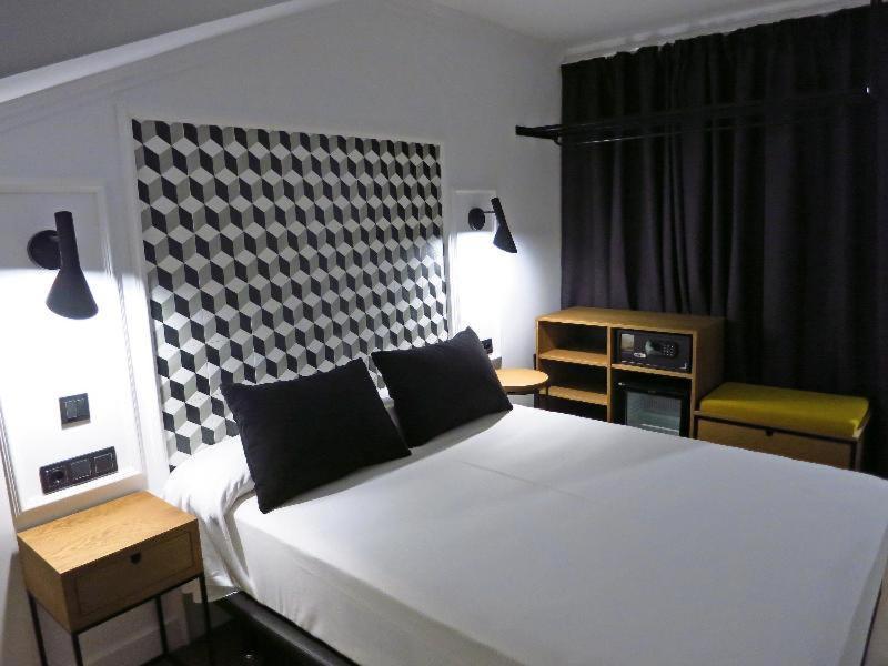 Hotel Colón Plaza Valladolid Habitación foto